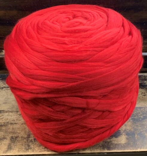 Dyed Corriedale Roving – Red